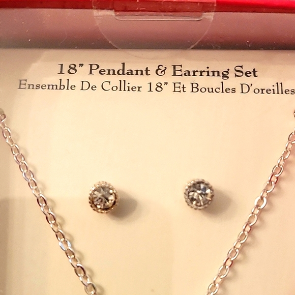 NEW Cubic Zirconia Silver-tone "B" Necklace & Earrings Set! - Picture 7 of 9